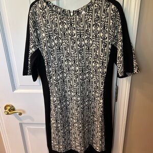Chic Black Long Sleeve Dress with Elegant Design